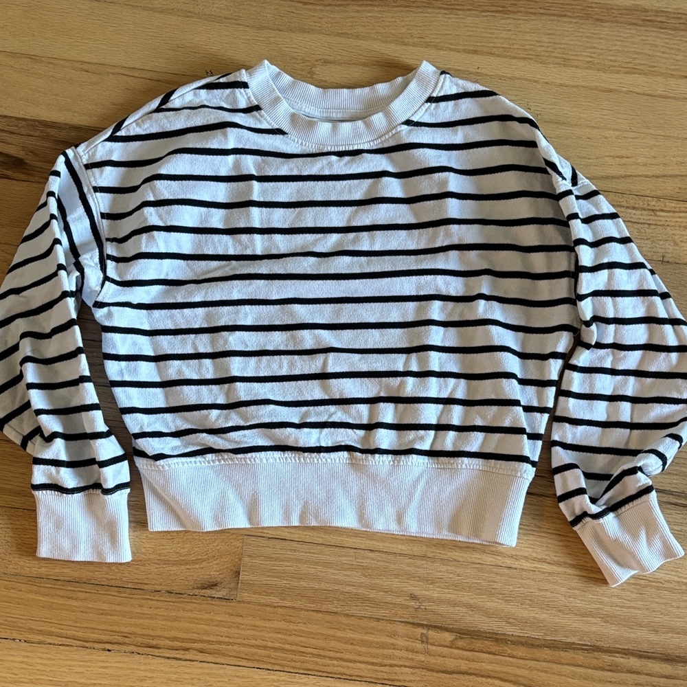 Crop Top Striped Black and White Sweater
